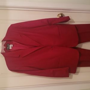Ladies 100% Wool Suit